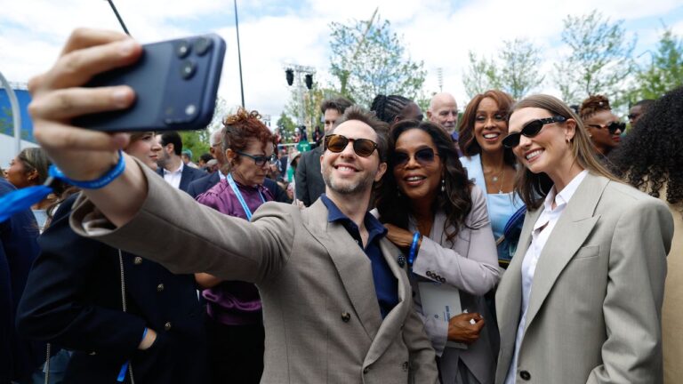 Christina Aguilera! Marc Anthony! Tom Hanks! Oprah! The Biggest Stars at the Opening of the Obama Presidential Center
