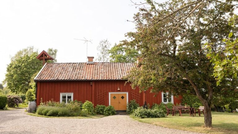 9 Airbnbs in Sweden for a Stylish Midsummer Getaway