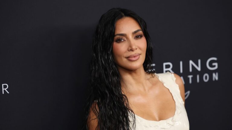 Kim Kardashian’s Spray-Tan Expert Shares Her Tips For Faking a Natural Glow