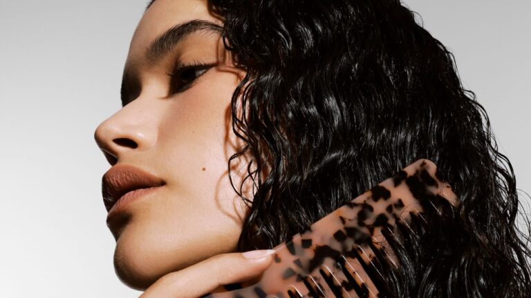 Reverse Hair Washing Can Boost Volume—Here’s How