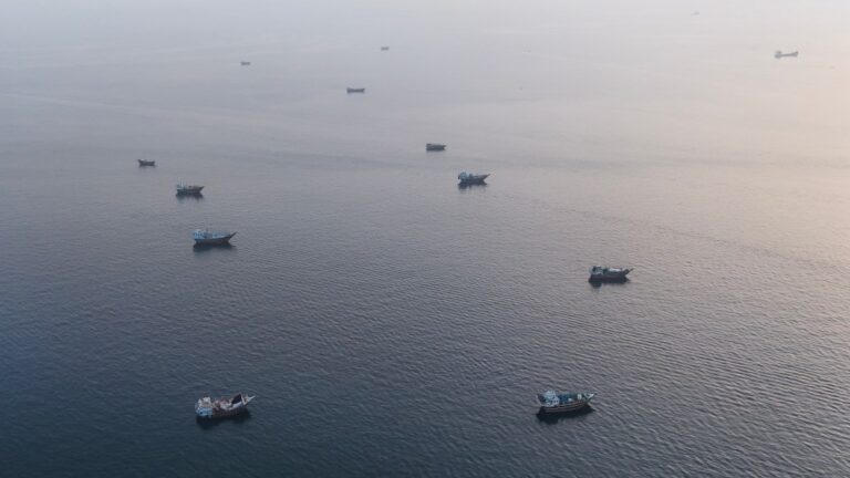 US, Iran Leave Qatar Talks With Hormuz Future Still Unclear