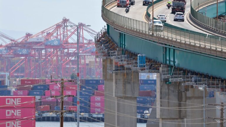 Port of LA Volumes Signal Retail is Rewriting the Shipping Calendar