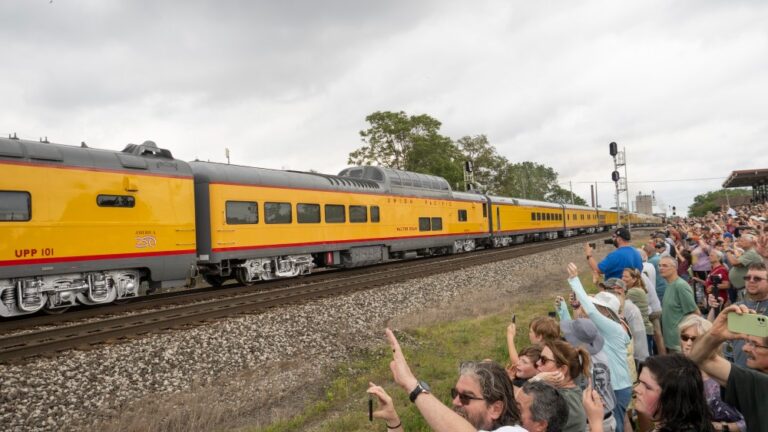 Union Pacific Gains CN Support for Norfolk Southern Merger
